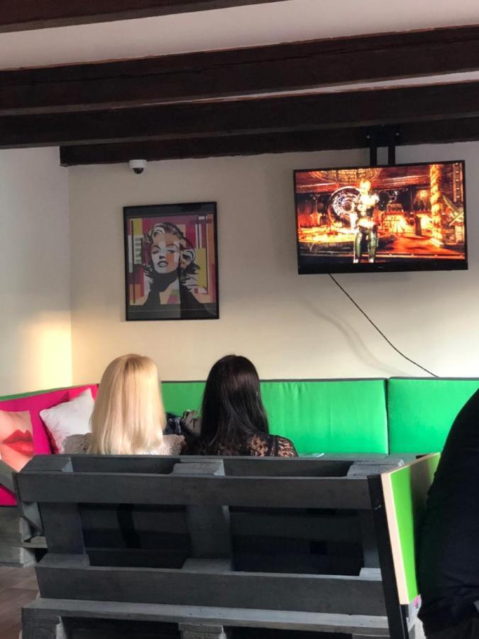 Lucky Hostel На Крещатике Kiev Ngoại thất bức ảnh