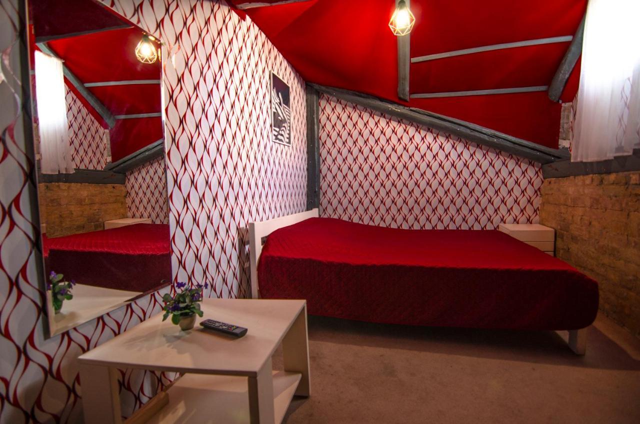 Lucky Hostel На Крещатике Kiev Ngoại thất bức ảnh