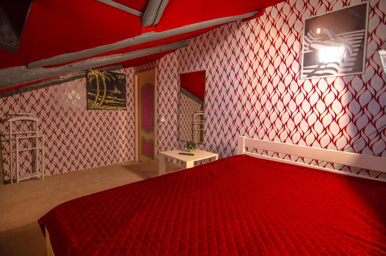 Lucky Hostel На Крещатике Kiev Ngoại thất bức ảnh